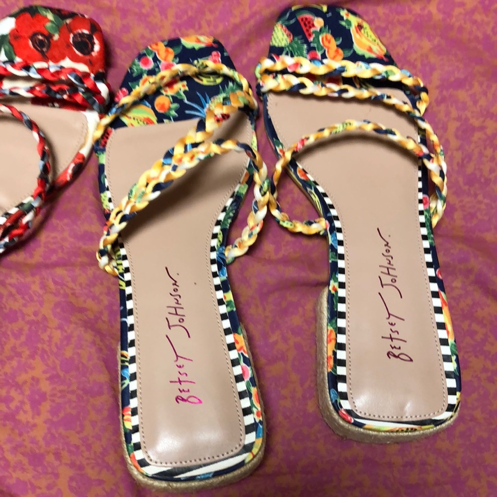 NWOT Betsy Johnson and yellow fruity strappy sandals